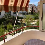 Eldi's Apartamento Golem (Tirana)