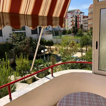 Eldi's Appartement Golem (Tirana)