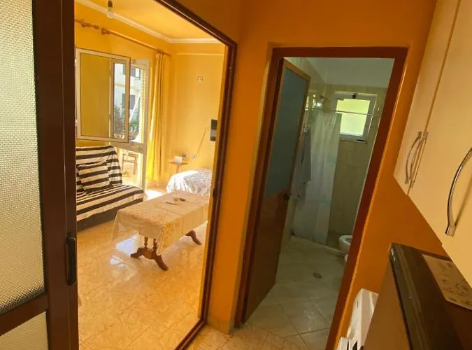 Eldi's Golem (Tirana)